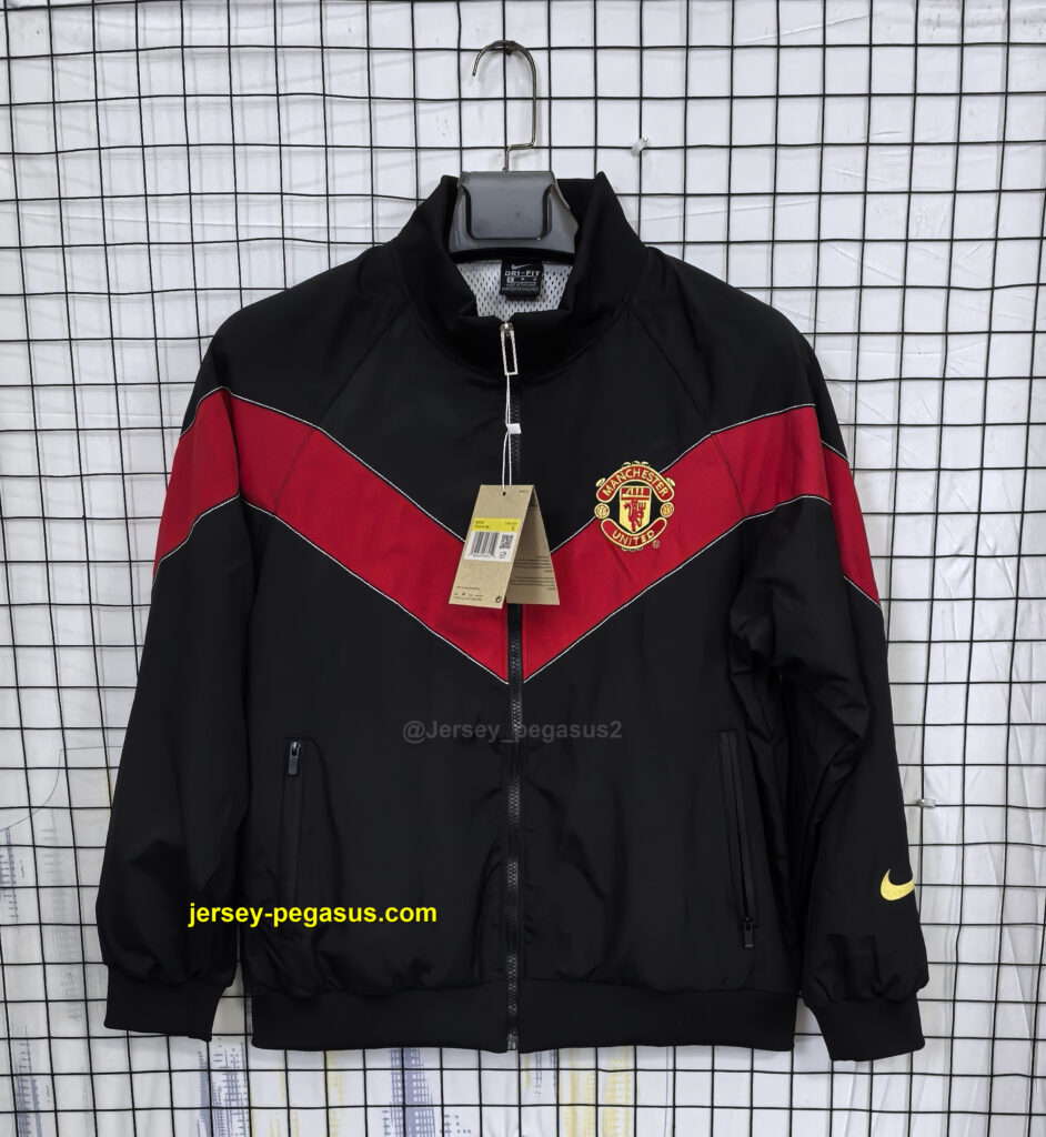 Manchester United BLack Retro Windbreaker