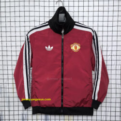 Manchester United Retro Windbreaker
