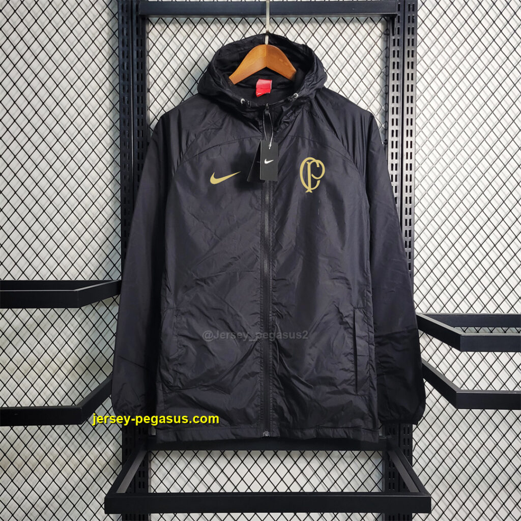 Windbreaker Corinthian Black with gold logo