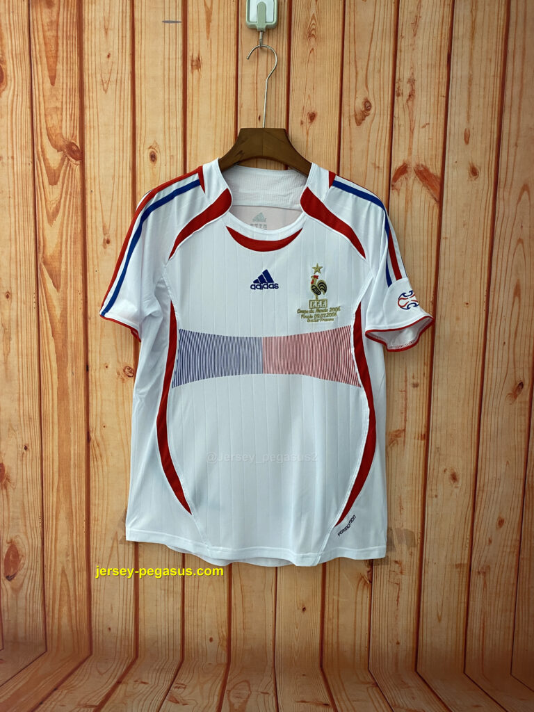 2006 French white short sleeve