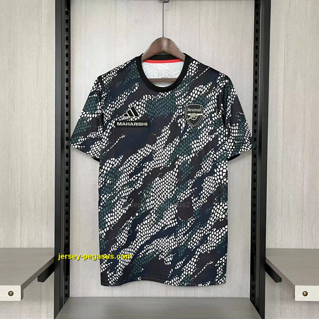 2023-24 Arsenal pre-match training suit