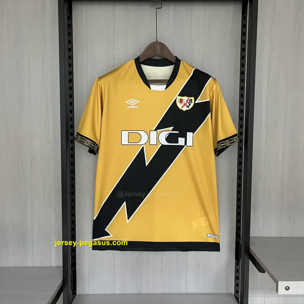 2023-24 Rayo Vallecano II away