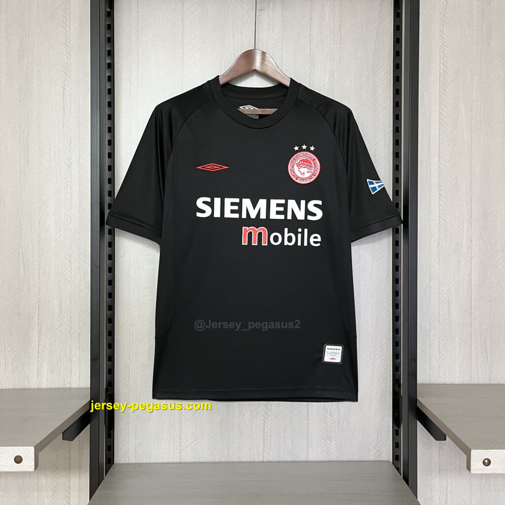 Retro 2004-05 Olympiacos Away Jersey