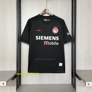 Retro 2004-05 Olympiacos Away Jersey