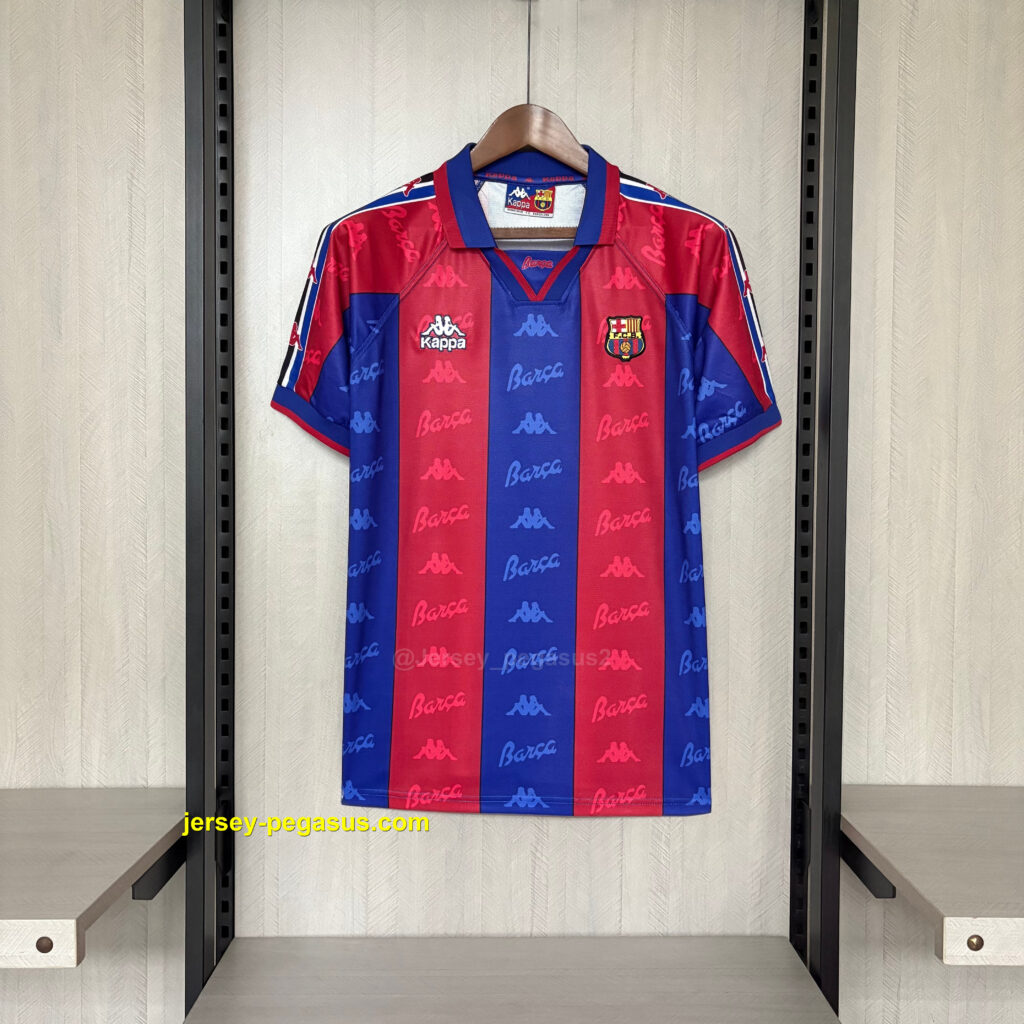 Retro Barcelona 1995-97 home jersey