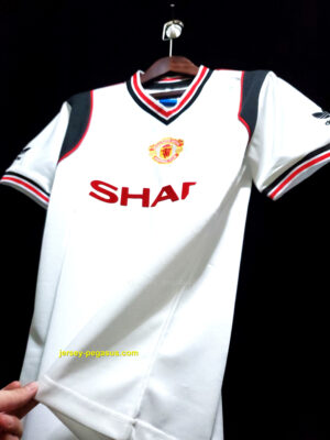Retro 1985 M-u away