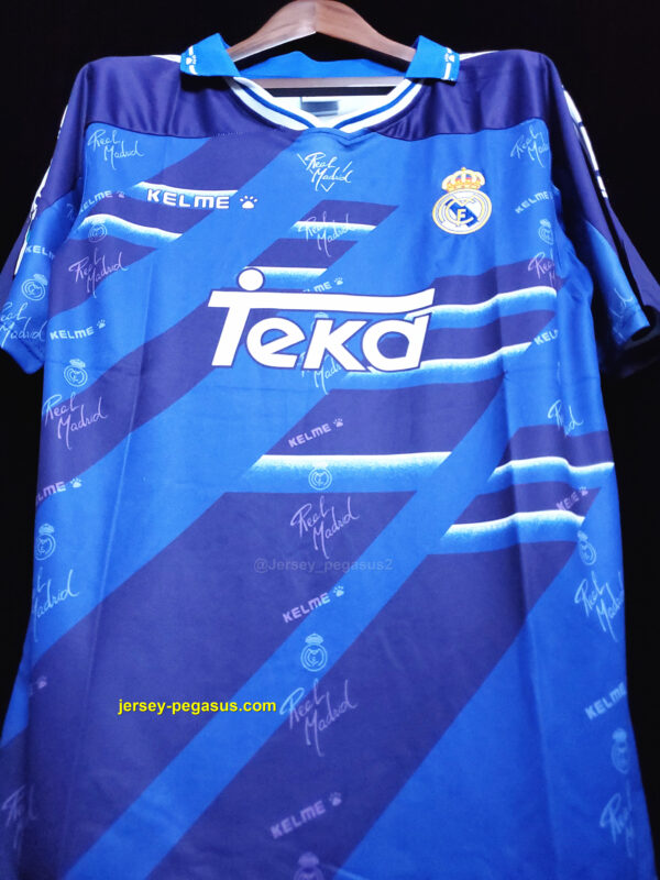 Retro Real Madrid away