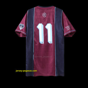 Retro 2011 Iron Maiden Away