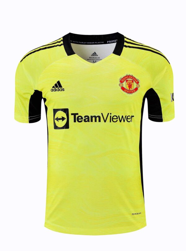 Manchester United green goalkeeper