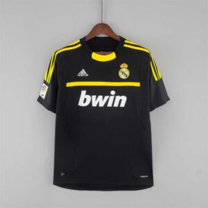 Real Madrid goalkeeper black