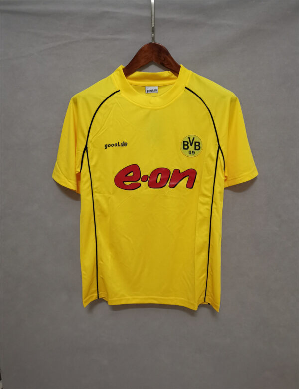 02 Dortmund home yellow