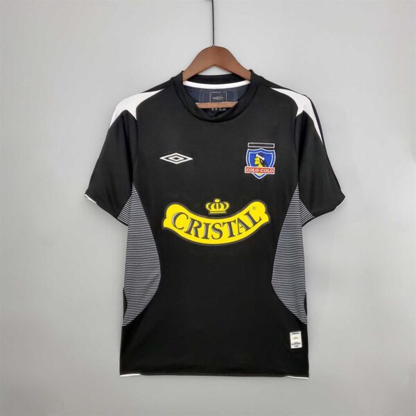 06 Colo-Colo away
