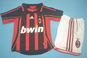 AC Milan home kid kits