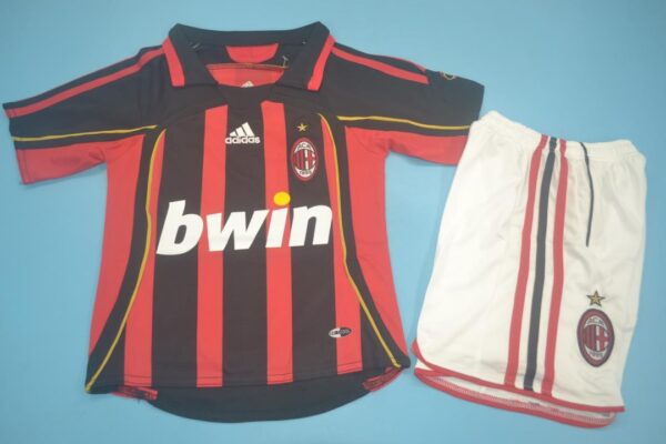 AC Milan home kid kits