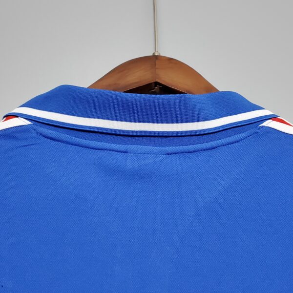 2000 France home