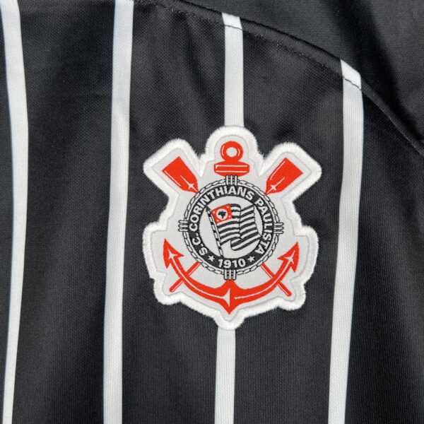 Kids Corinthians away