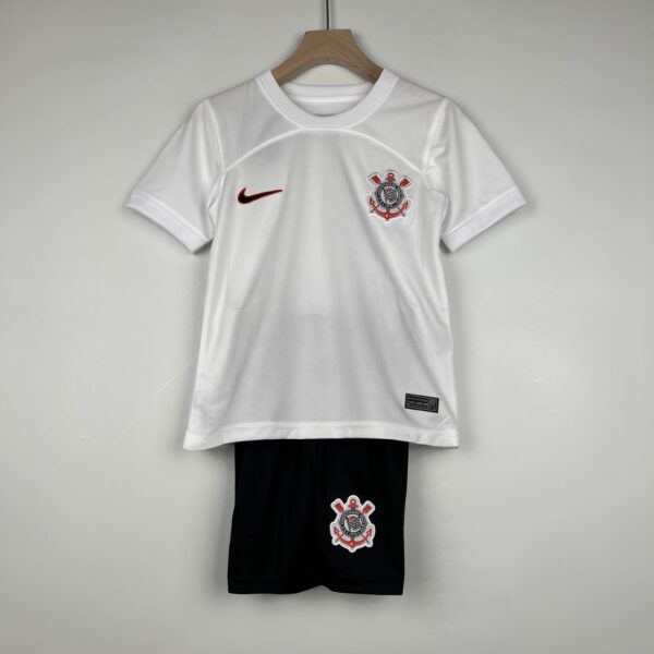 Kids Corinthians home