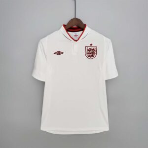 2012 England home1684421307000
