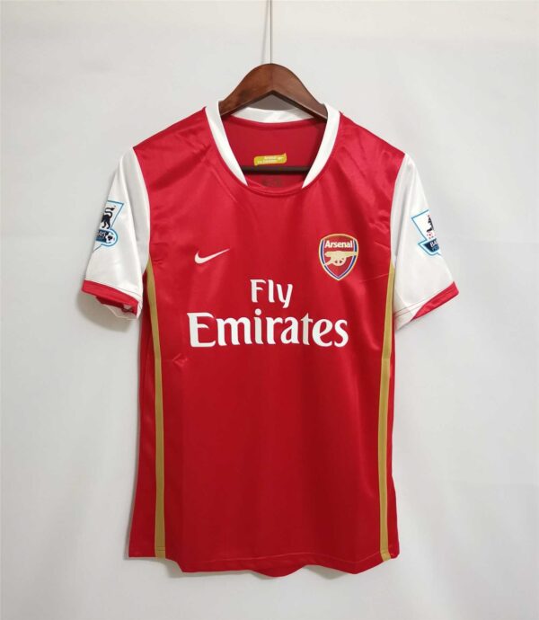 Arsenal home red