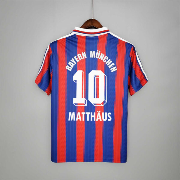 Bayern Munich home red blue