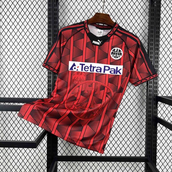 Frankfurt Home Retro Kit Vintage Shirt AAAA Jersey Wholesale