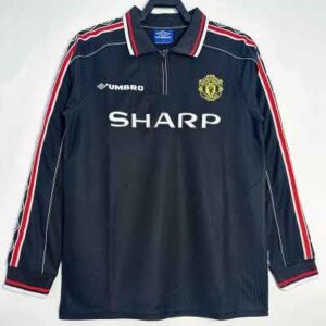 Manchester United Retro Kit Vintage T-Shirt