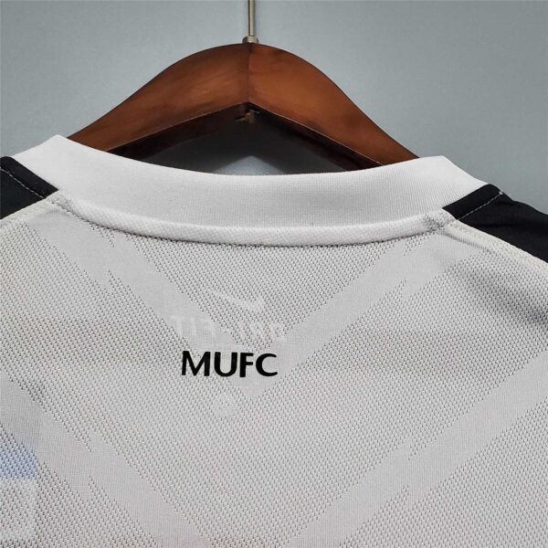Manchester United in the Champions League version away