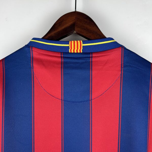 Retro Barcelona Home