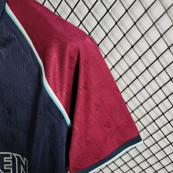 West Ham Iron Maiden Home