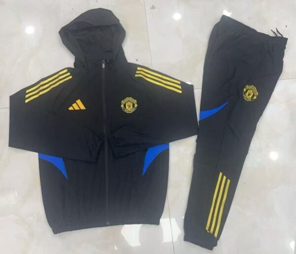Manchester United 2025-26 Black Windbreaker suit