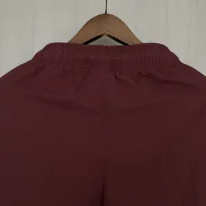 Windbreaker Fluminense red pants