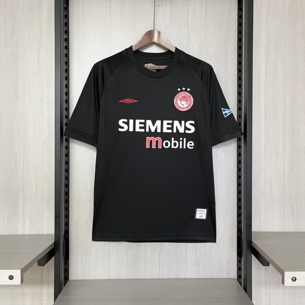 Retro 2004-05 Olympiacos Away Jersey