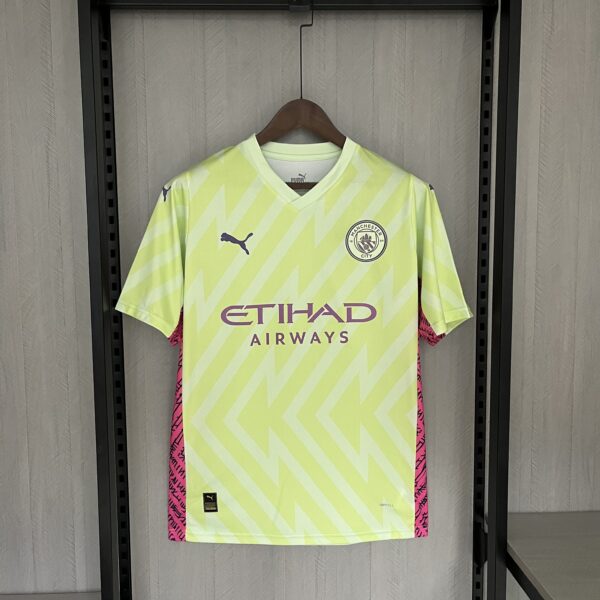 Manchester City goalkeeper fluorescent green