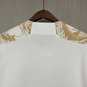 2023-24 Real Madrid Special Edition Platinum