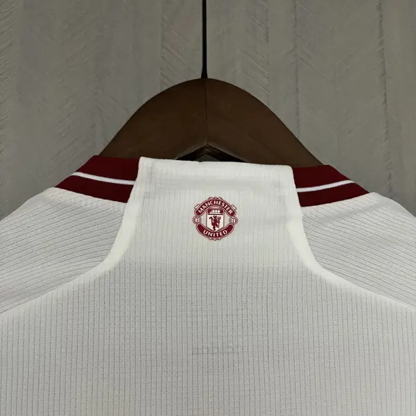 2023-24M-U II away