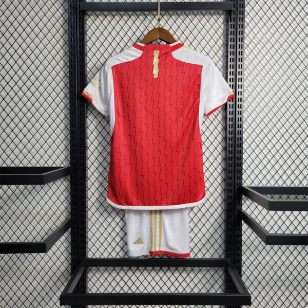Arsenal home kids kit