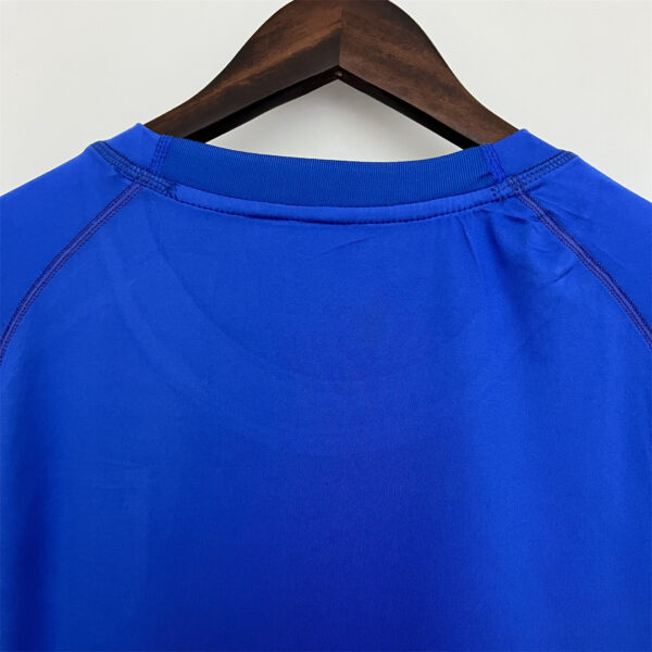 2000 Italy home blue