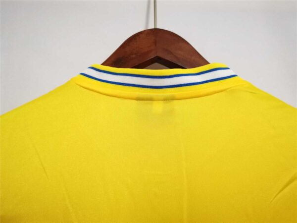 2000 Leeds United away