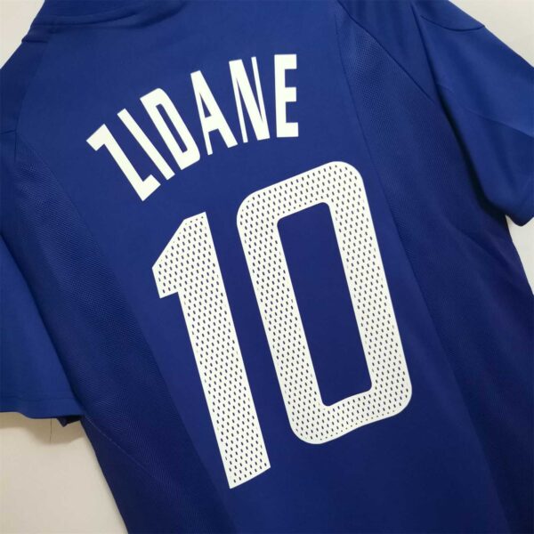2002 France home