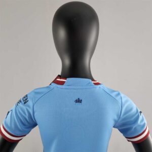 Manchester City home kids kit
