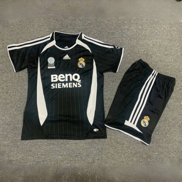 Real Madrid Away Retro Kid Kits Vintage Youth Apparels