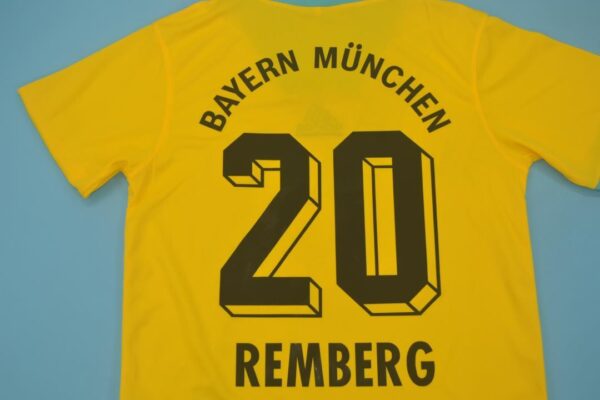 Bayern Munich away yellow