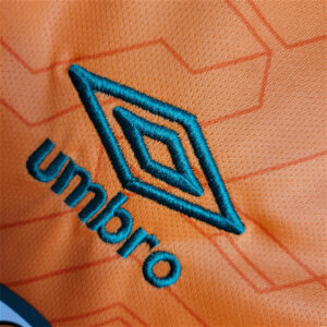 Fluminense orange goalkeeper