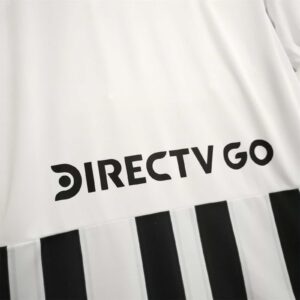 Colo Colo black and white vertical bars