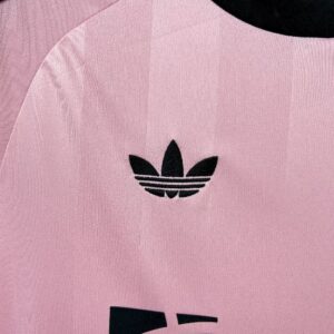 Newcastle Pink Goalkeeper Shirt Football Apparels