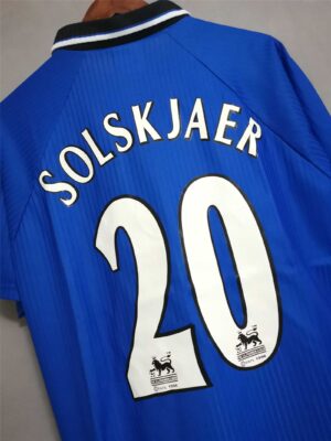 Manchester United third away blue