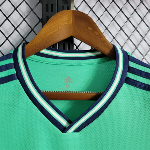 Retro Real Madrid Two Away