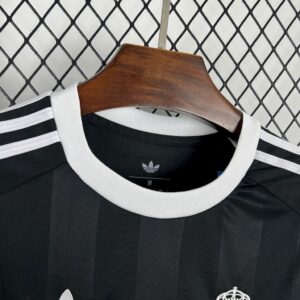 Real Madrid Black Goalkeeper Shirt Football Uniform
