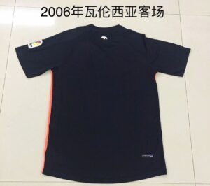 Valencia away black