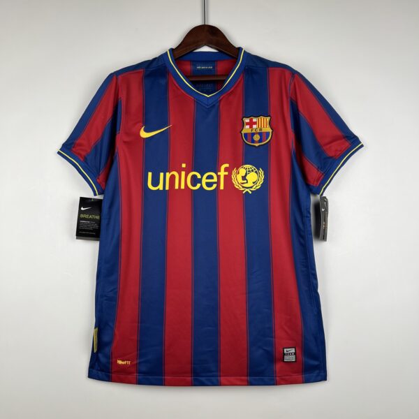 Retro Barcelona Home